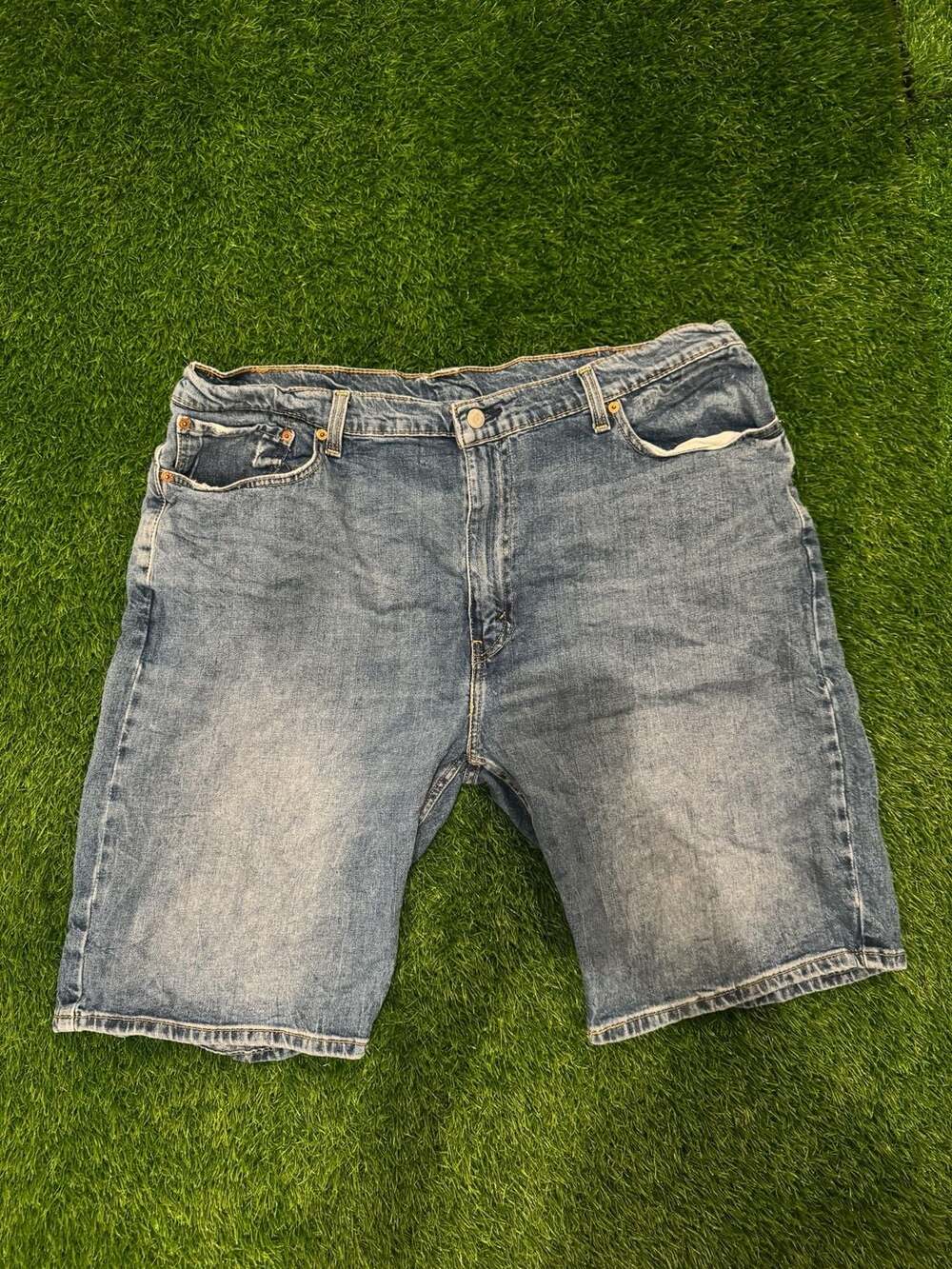 Levi Jean Shorts Levi's 42 in 505